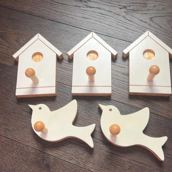 🐦Land of Nod 5 hooks🐦 - Picture 1 of 3